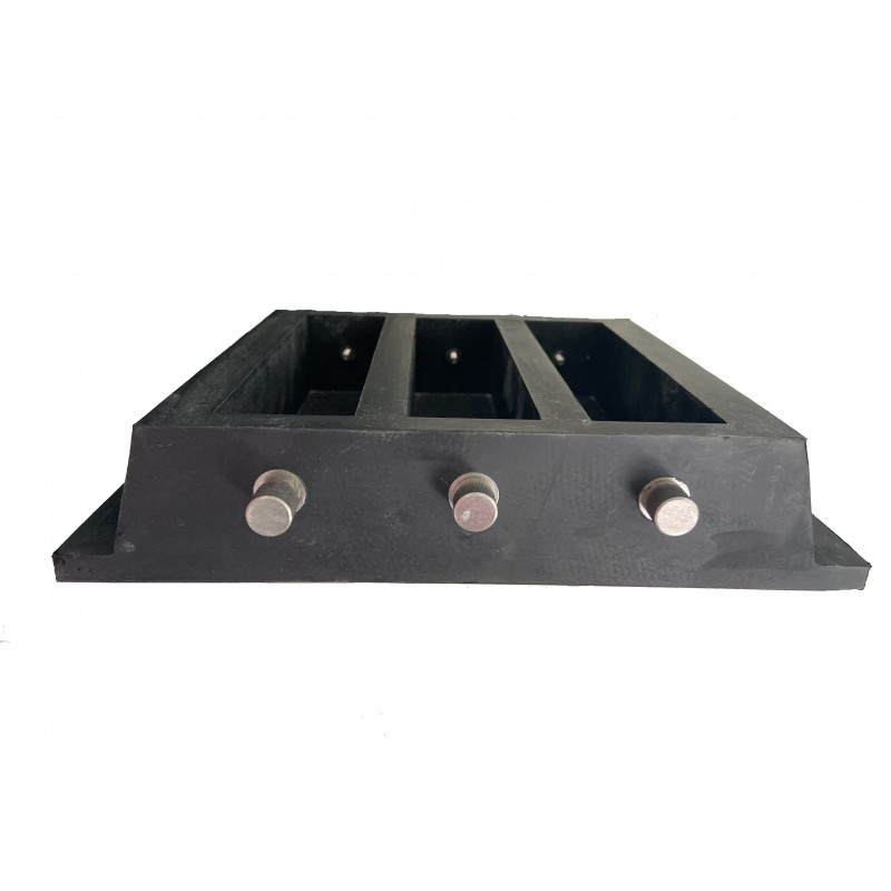 Moule caoutchouc 3 empreintes 40 x 40 x 160mm...