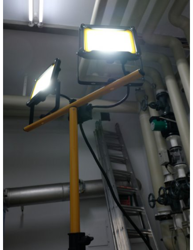 Deux projecteur LED JARO 3900 lm avec trépied -...