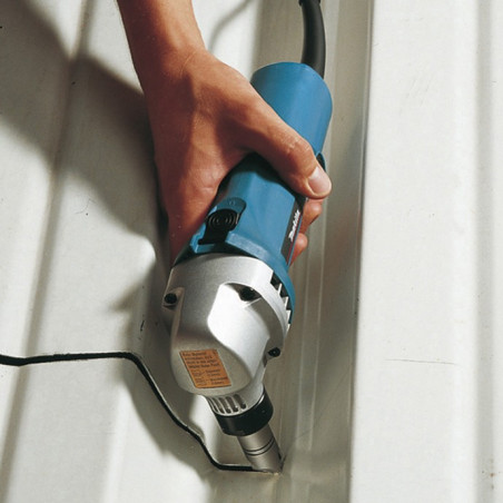 Grignoteuse 550 W MAKITA - J1601
