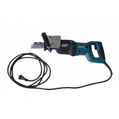 Scie sabre déportée MAKITA pour mousse PU cellule ouverte